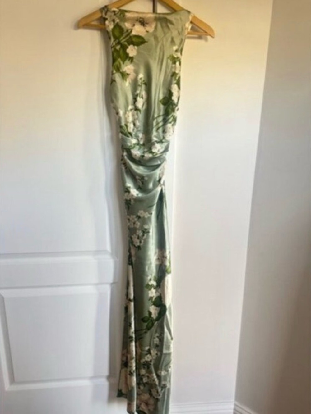 NEW Reformation Anaiis Long Silk Dress Tarragon Green Floral | size 4 - Picture 8 of 10